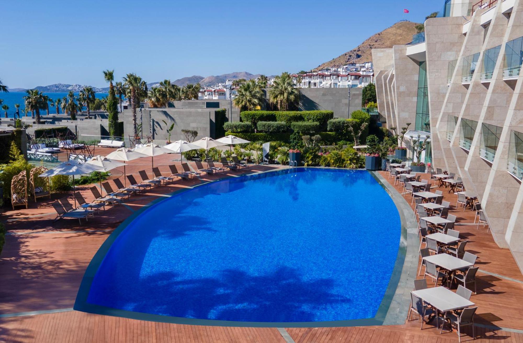 Resort Swissôtel Bodrum 5*